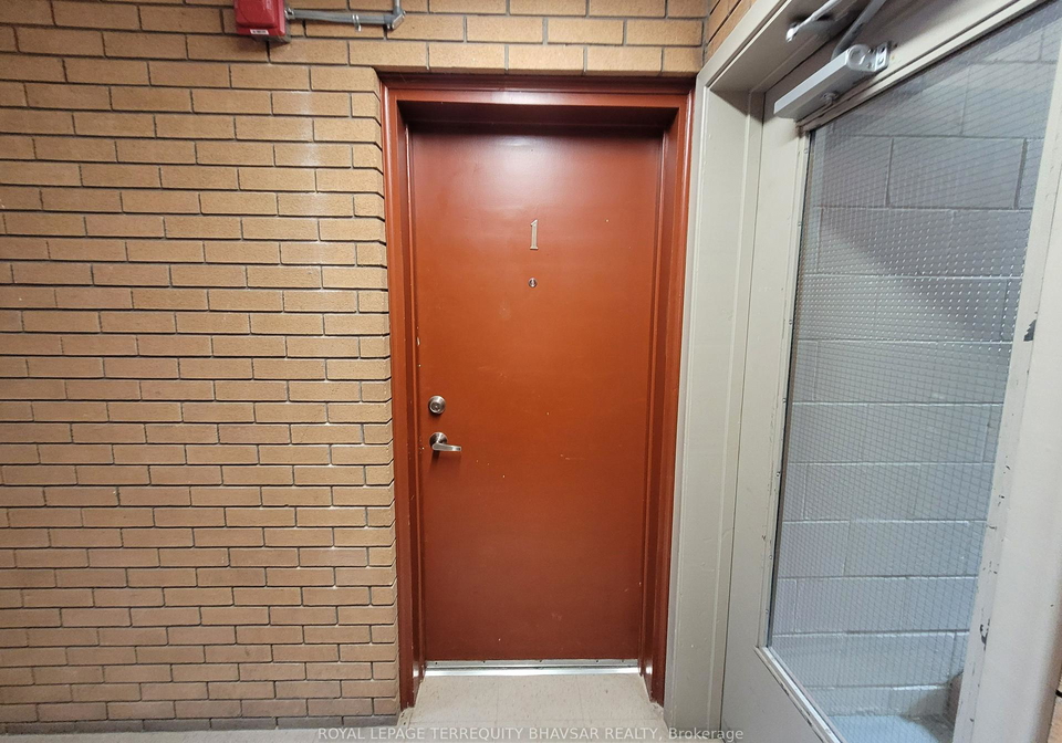 52park-street-kitchener-ontario-x12360393