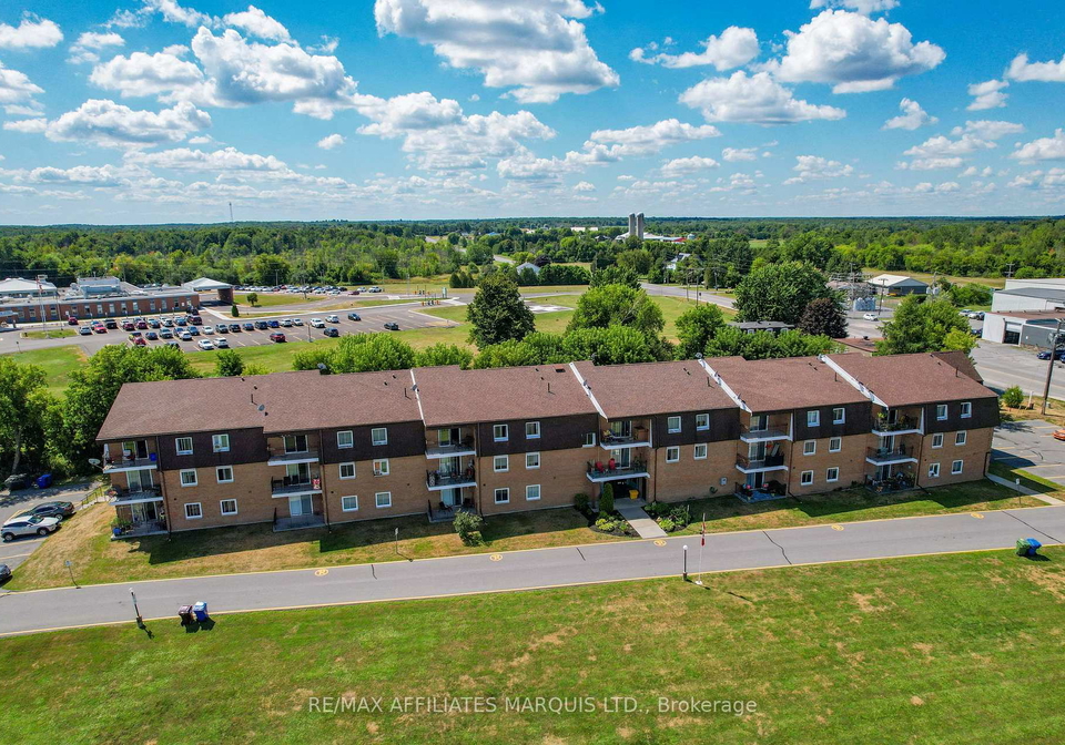 220-kenyon-street-w-north-glengarry-ontario-x12360604