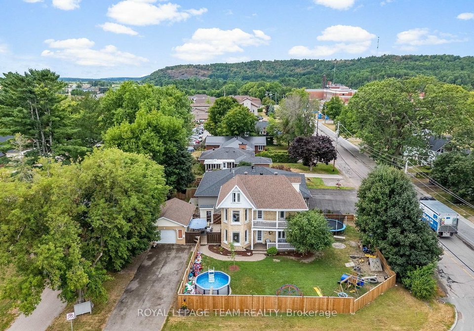 174-bruce-street-renfrew-ontario-x12360733