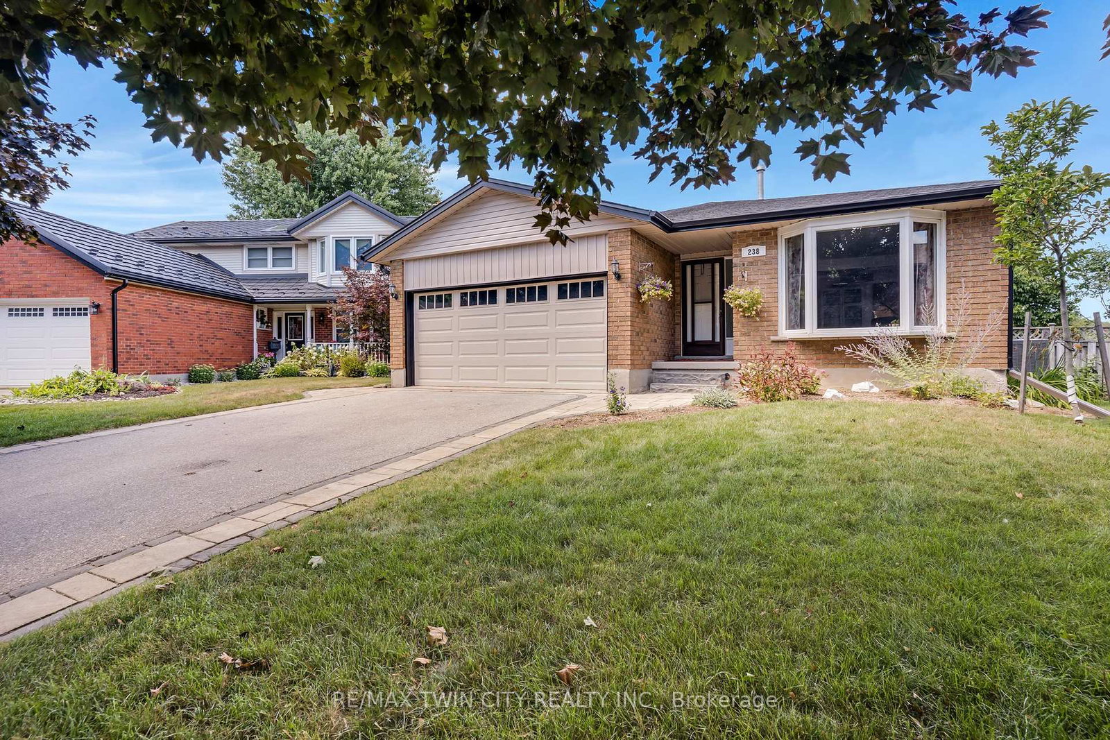 238-westview-court-kitchener-ontario-x12360832