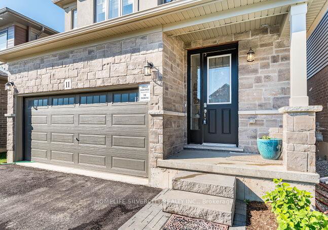 11-holder-drive-brantford-ontario-x12360842