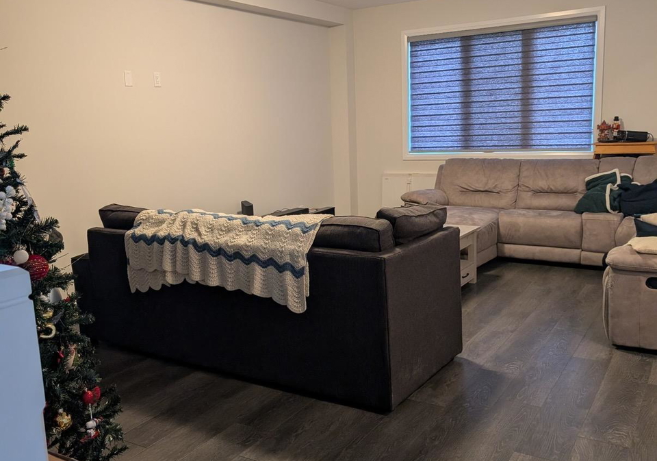 72-cash-crescent-ingersoll-ontario-x12360928