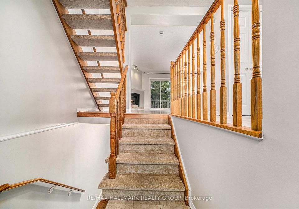 1563-fisher-avenue-ottawa-ontario-x12361136