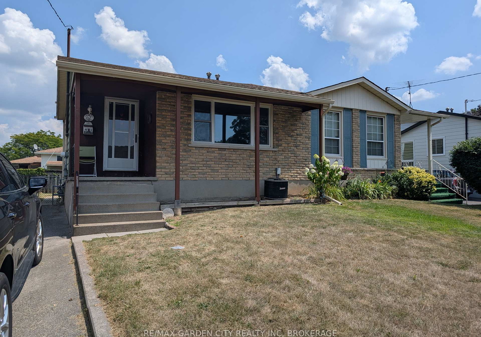 62-allan-drive-st-catharines-ontario-x12361151