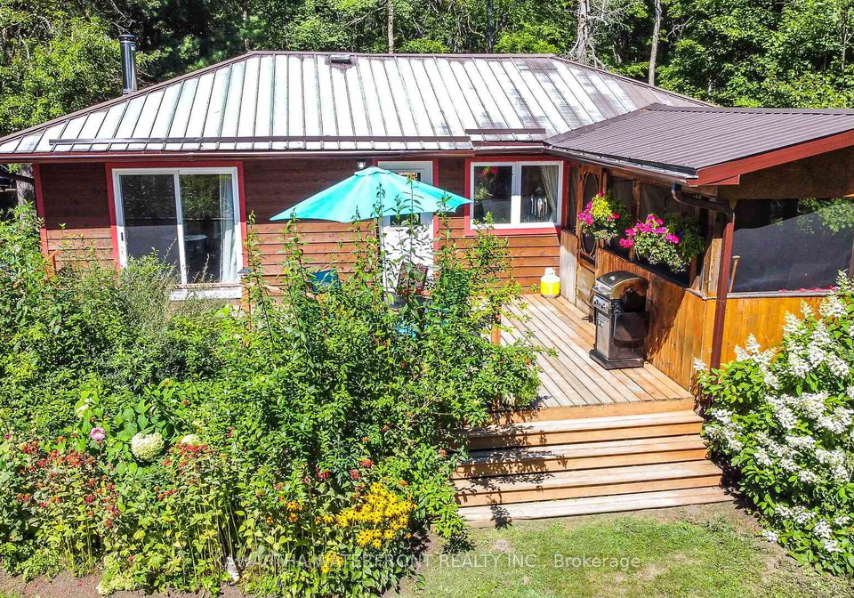 1025-nystedt-lane-minden-hills-ontario-x12361213