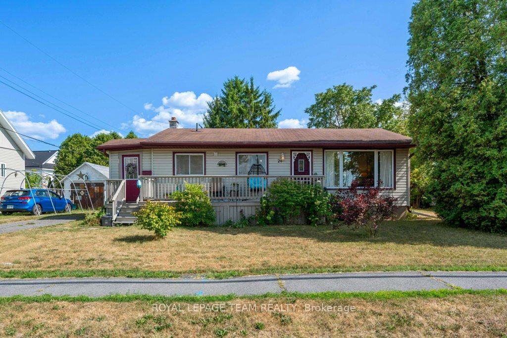 24-beach-avenue-south-dundas-ontario-x12361279