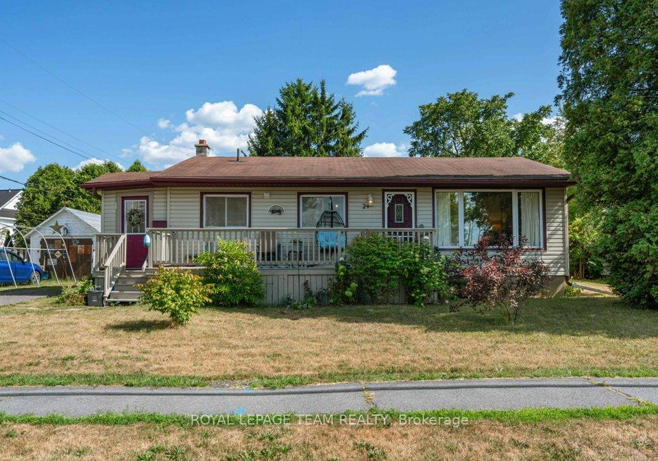 24-beach-avenue-south-dundas-ontario-x12361279