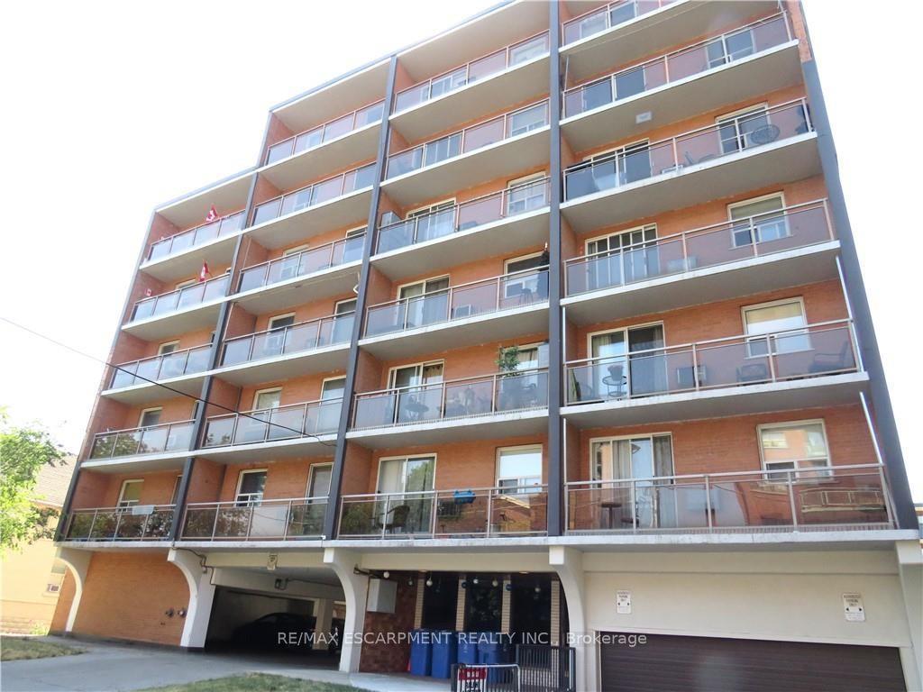 30-summit-avenue-hamilton-ontario-x12361486