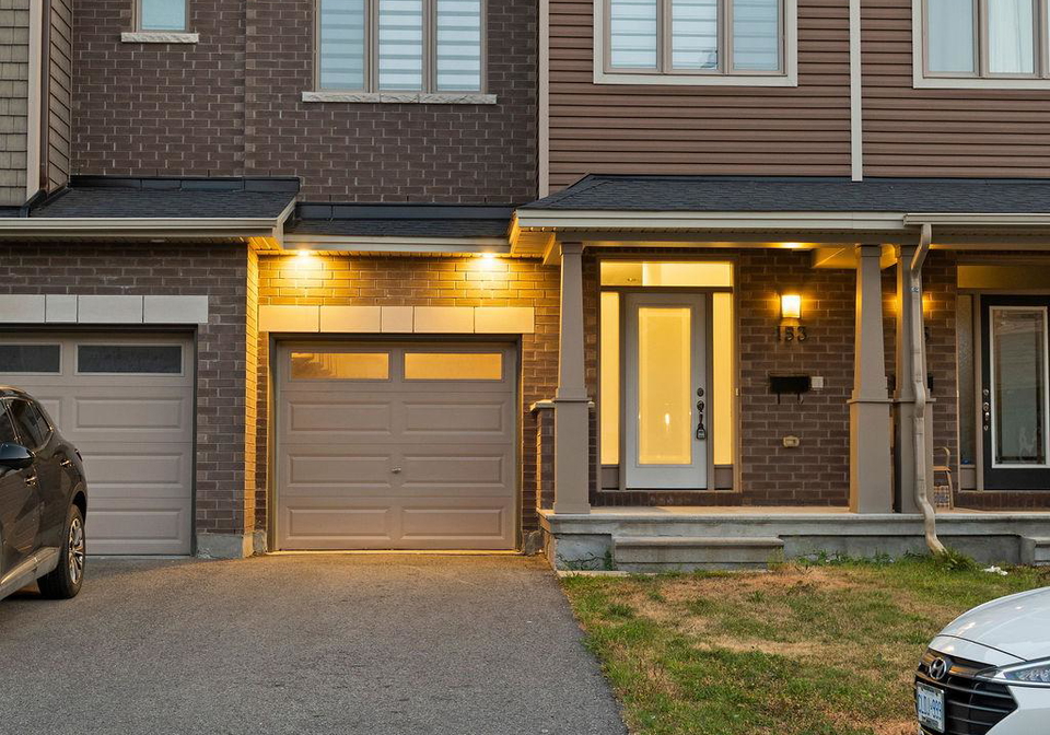 153-overberg-way-kanata-ontario-x12361562