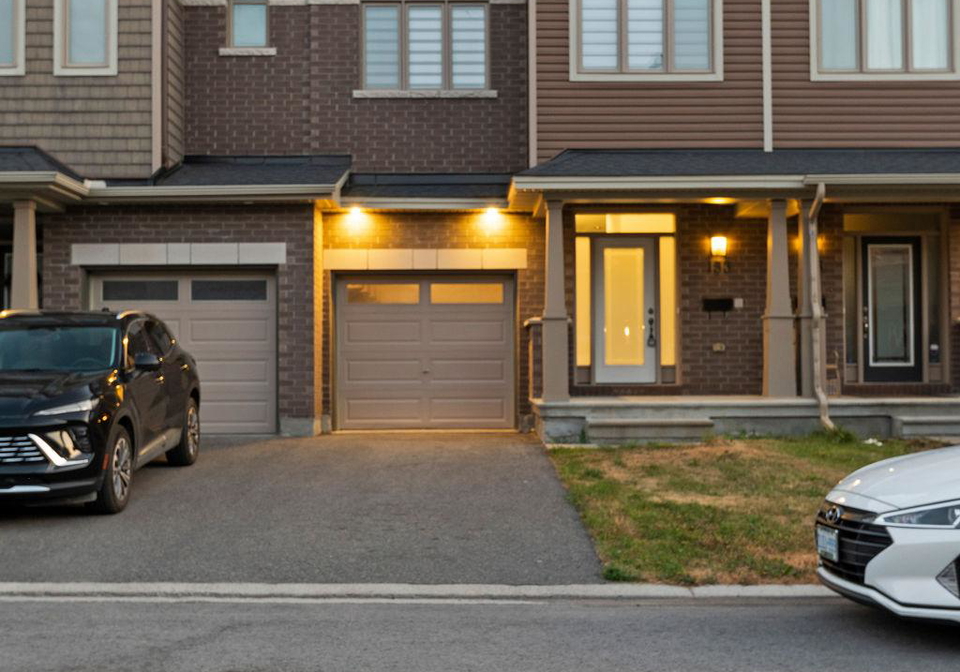 153-overberg-way-kanata-ontario-x12361562