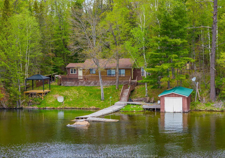 593-mazinaw-lake-addington-highlands-ontario-x12361698