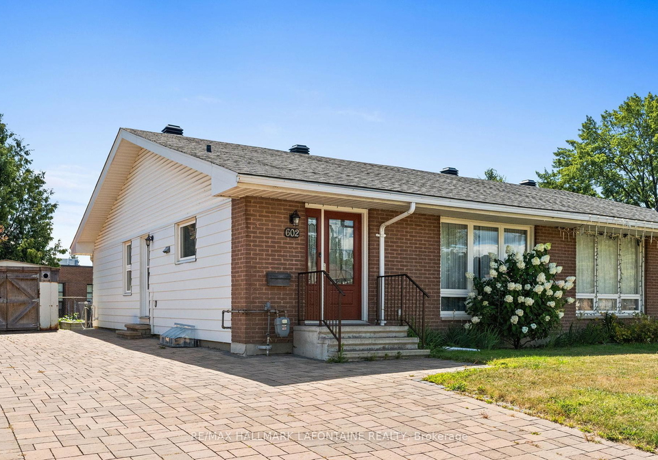 602-eastvale-drive-ottawa-ontario-x12361744