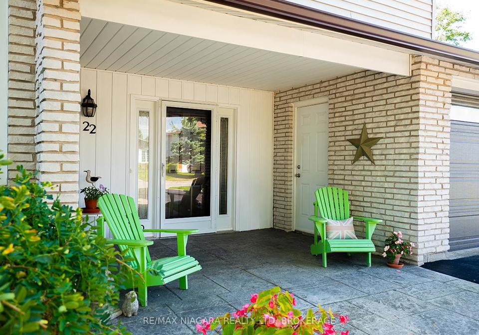 22-michael-drive-s-port-colborne-ontario-x12361747