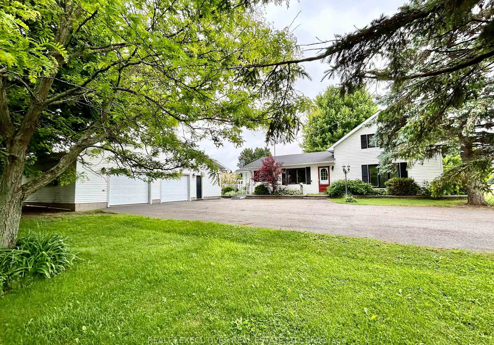 11908-toyeshill-road-south-dundas-ontario-x12361946