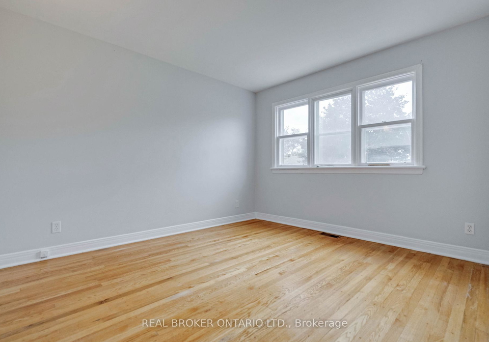 2495-falcon-avenue-ottawa-ontario-x12361958