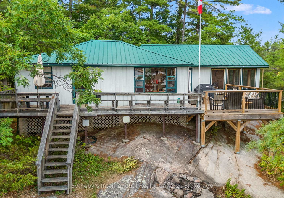552-is-80-go-home-lake-georgian-bay-ontario-x12361969