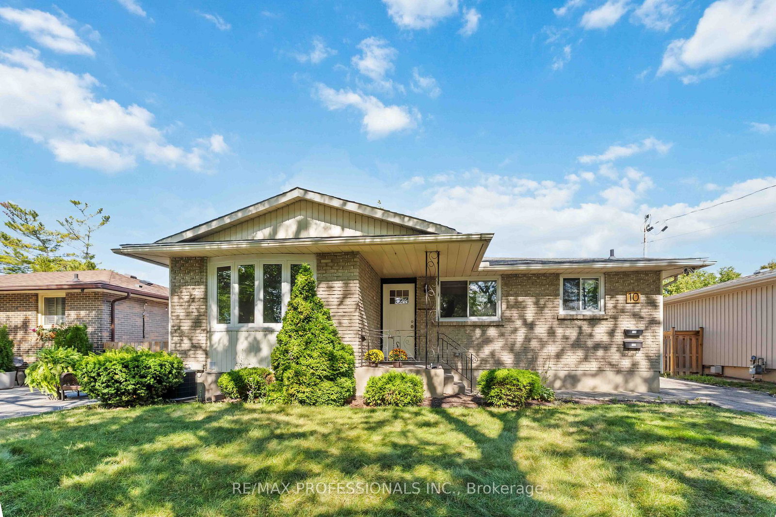 10-cindy-drive-st-catharines-ontario-x12362070