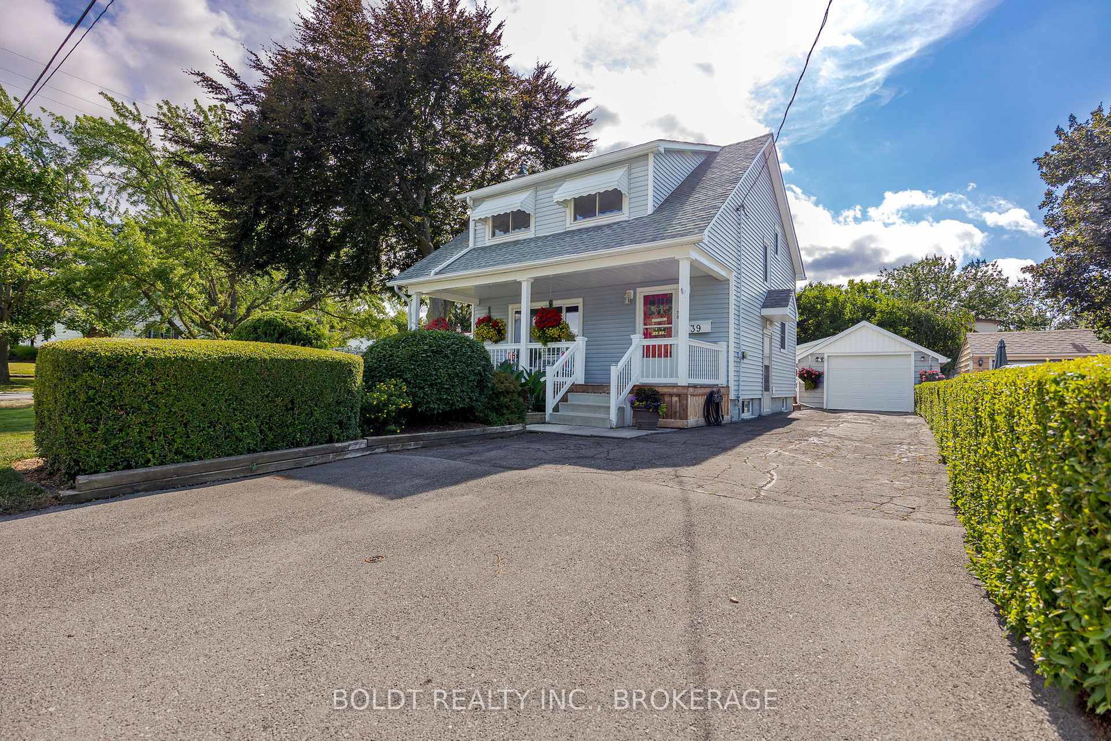 39-lorne-street-st-catharines-ontario-x12362236