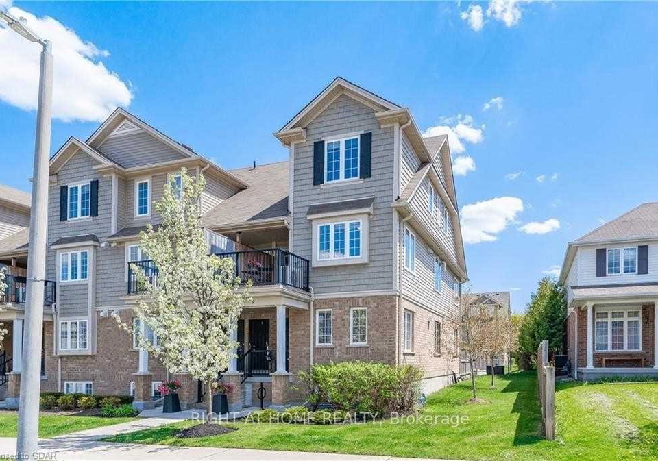15-carere-crescent-guelph-ontario-x12362320