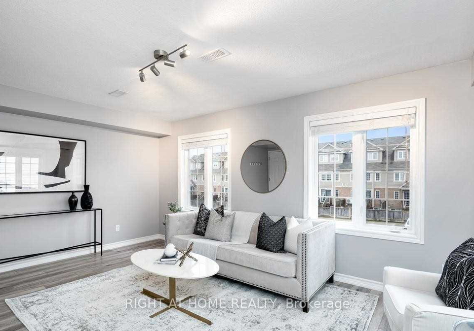 15-carere-crescent-guelph-ontario-x12362320