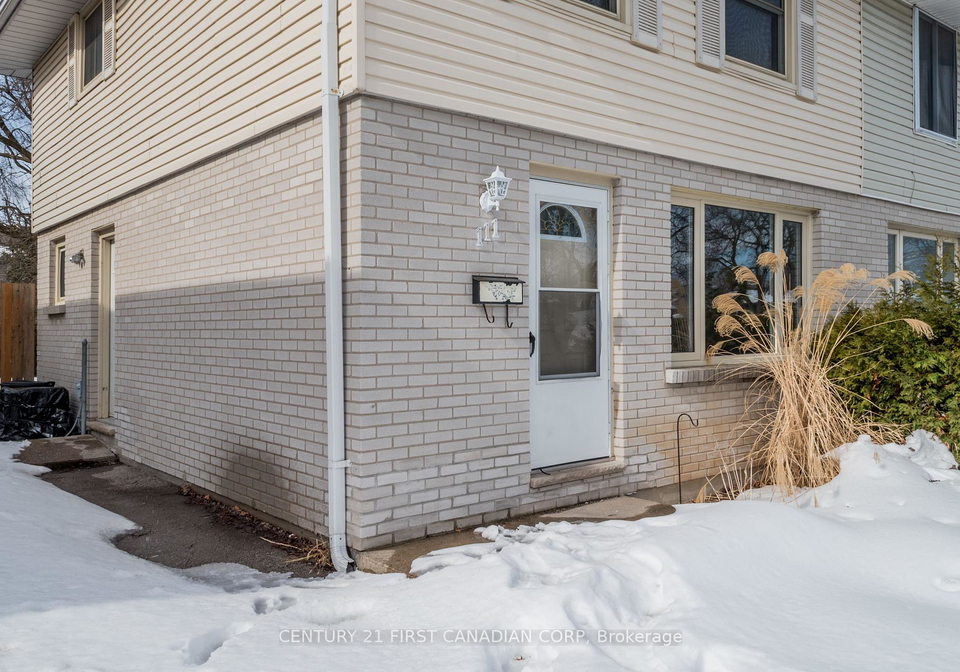 111-woodrow-crescent-london-south-ontario-x12362332