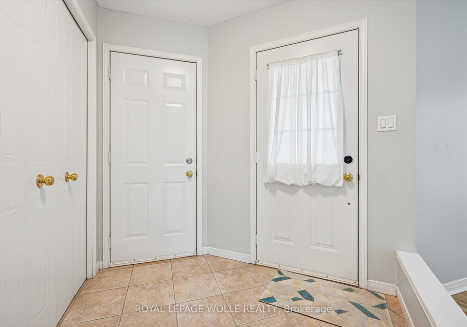 383-beaver-creek-road-waterloo-ontario-x12362420