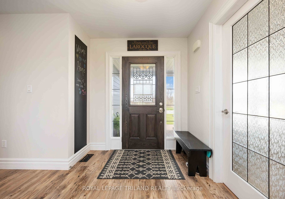 4102-cullen-drive-plympton-wyoming-ontario-x12362524