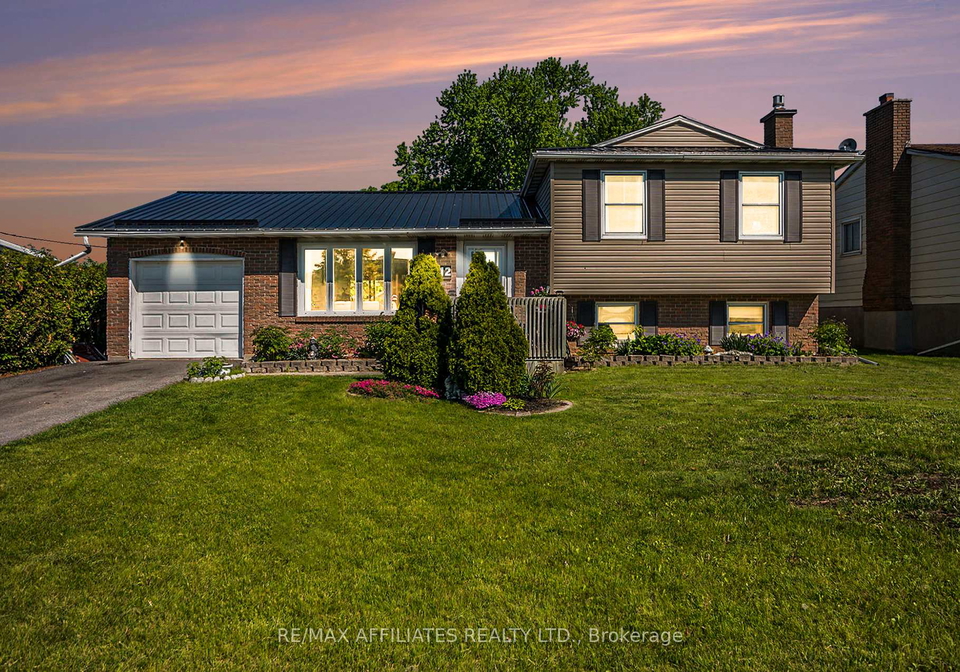 12-ross-street-e-smiths-falls-ontario-x12362557