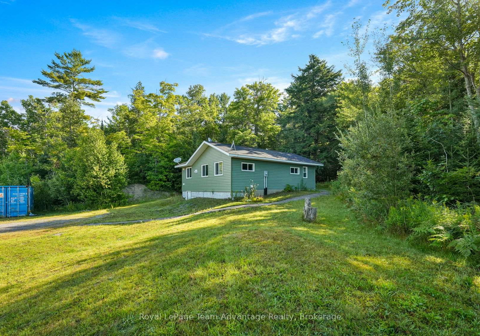 1413-124-highway-whitestone-ontario-x12362638