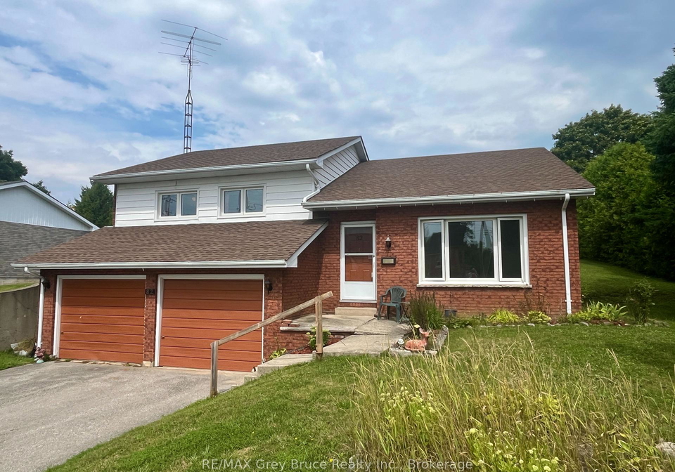 82-brook-street-w-arran-elderslie-ontario-x12362858