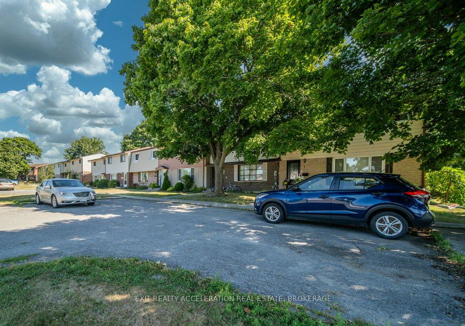 5-splinter-drive-greater-napanee-ontario-x12362916