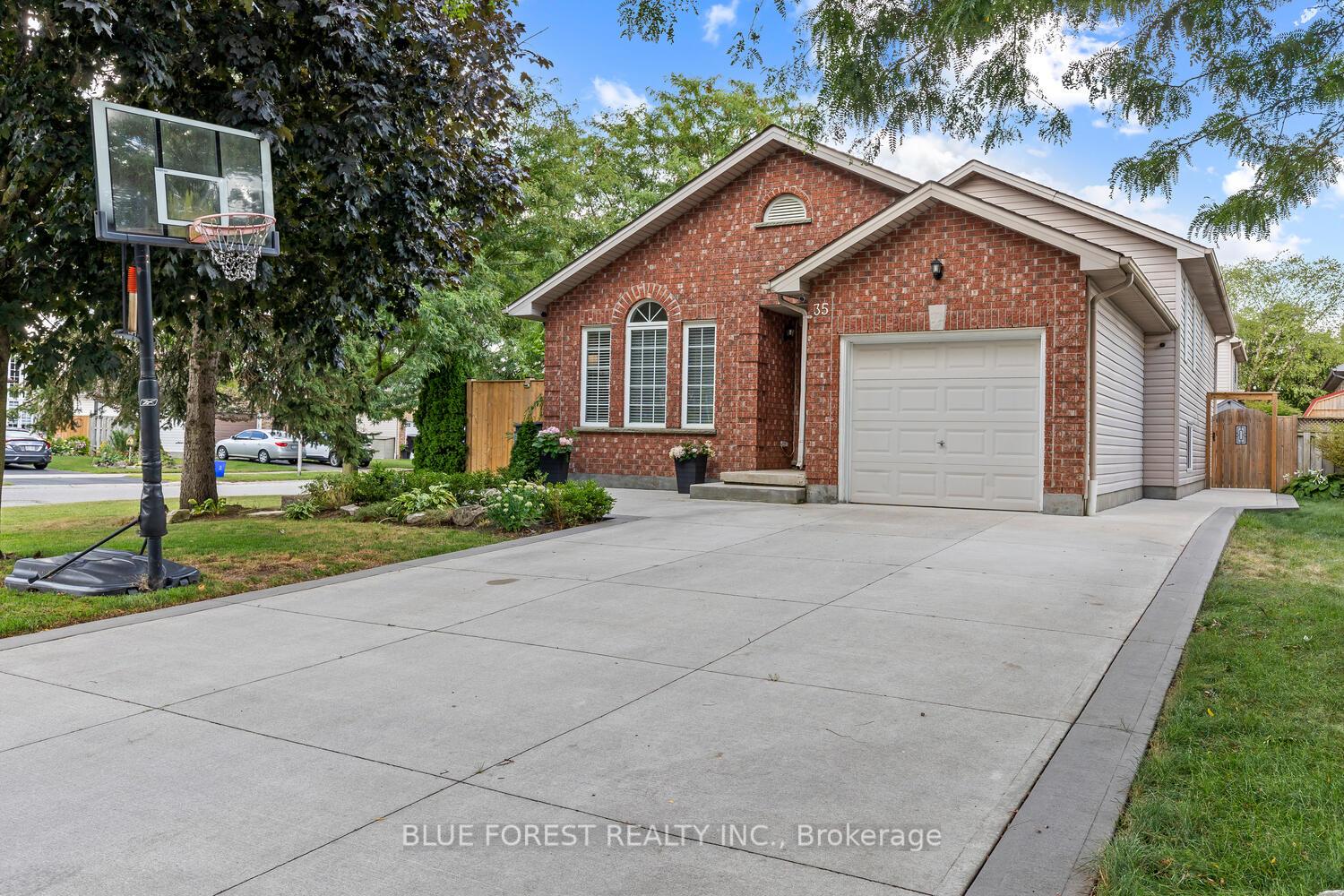 35-bowcott-crescent-london-east-ontario-x12362936