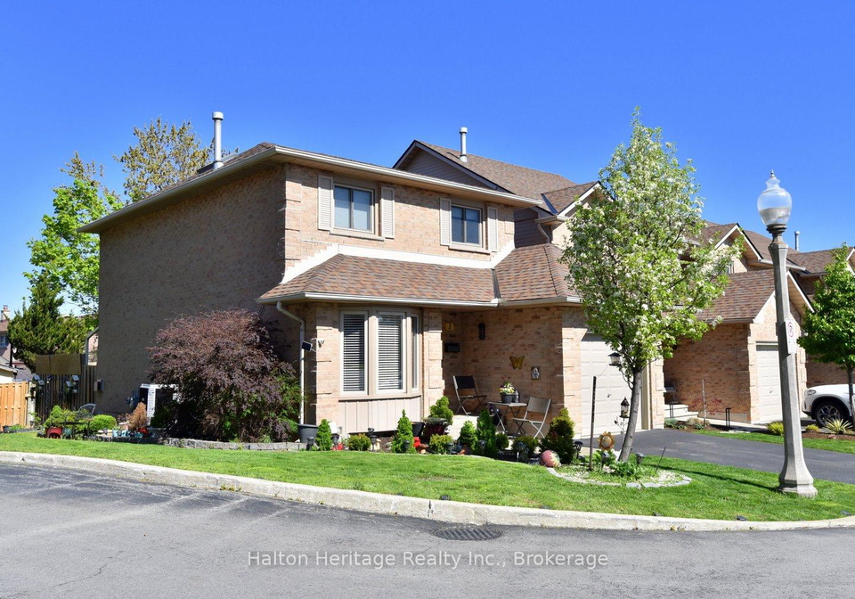 503-highway-8-hamilton-ontario-x12363017