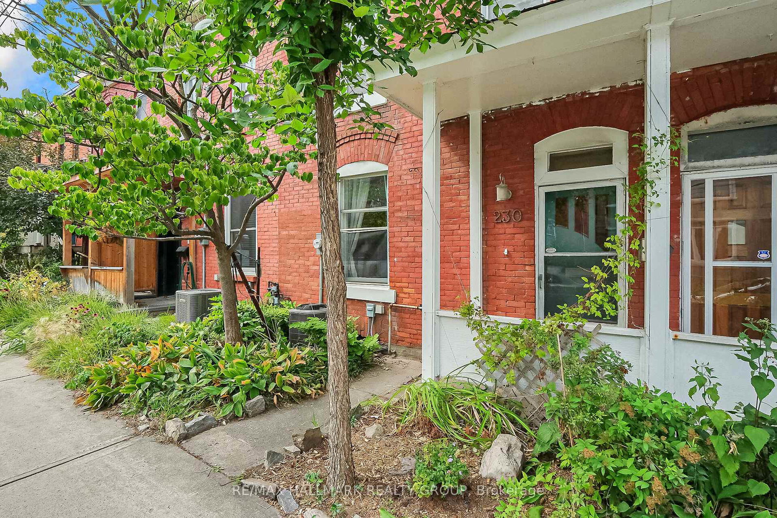 230-booth-street-ottawa-ontario-x12363294