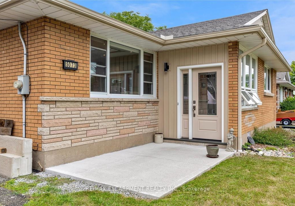 5073-charles-street-lincoln-ontario-x12363438