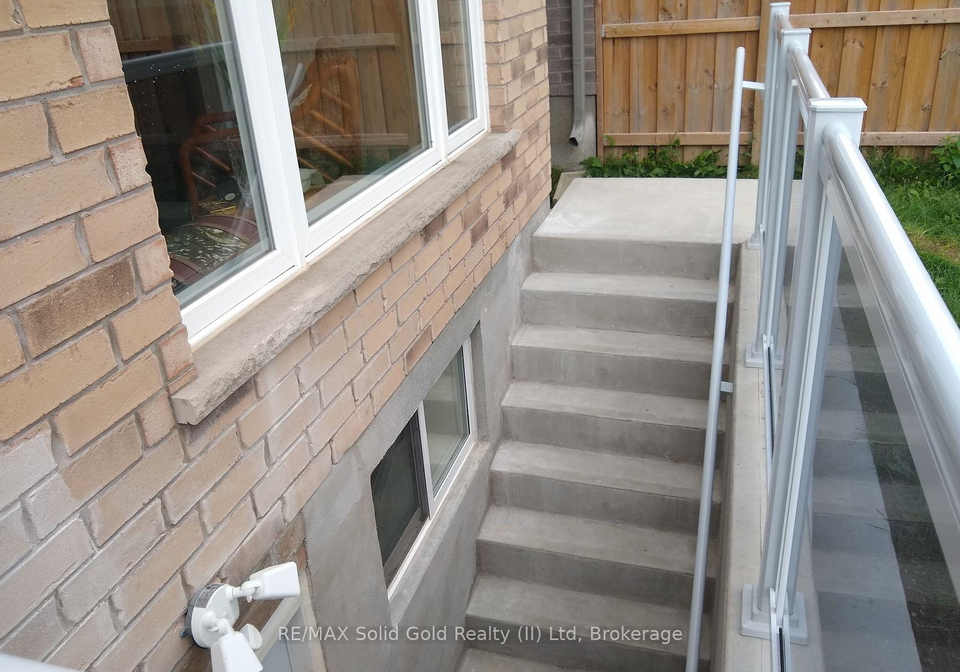 137-rivertrail-avenue-kitchener-ontario-x12363657