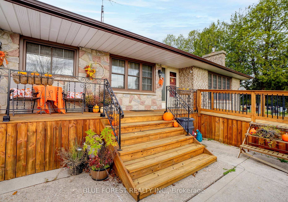 24898-pioneer-line-west-elgin-ontario-x12363910