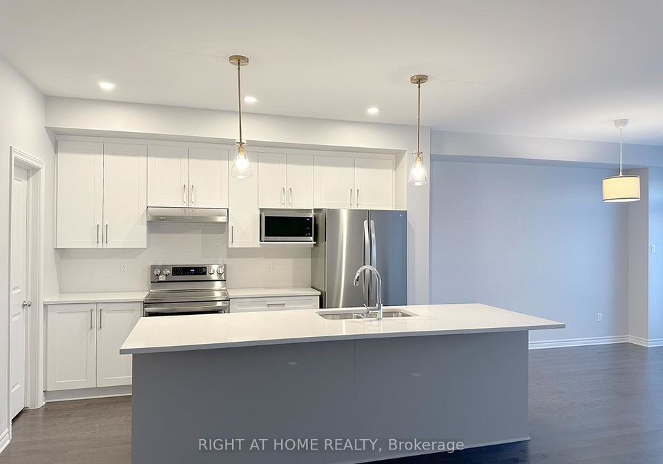 205-finsbury-avenue-ottawa-ontario-x12363932