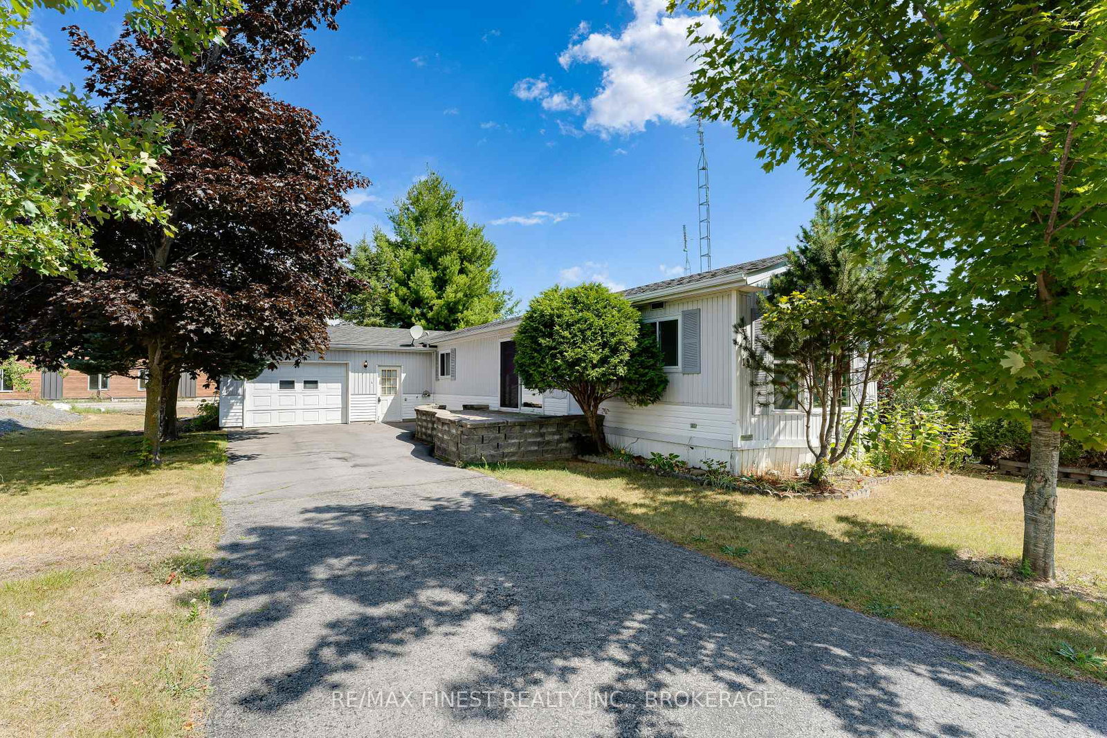 19-maple-drive-greater-napanee-ontario-x12364190