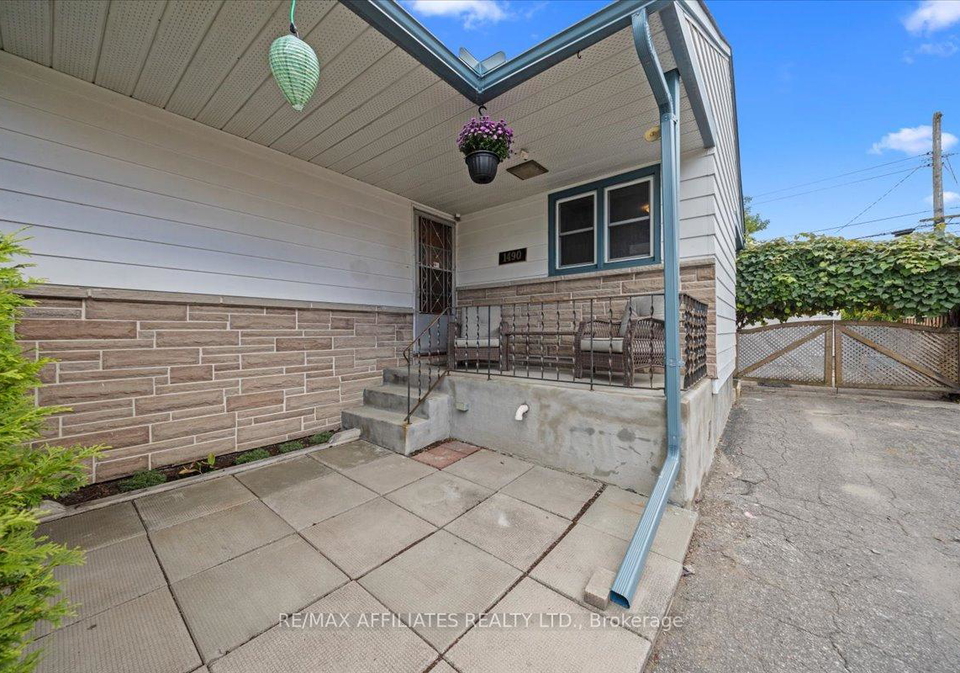 1490-laperriere-avenue-ottawa-ontario-x12364513