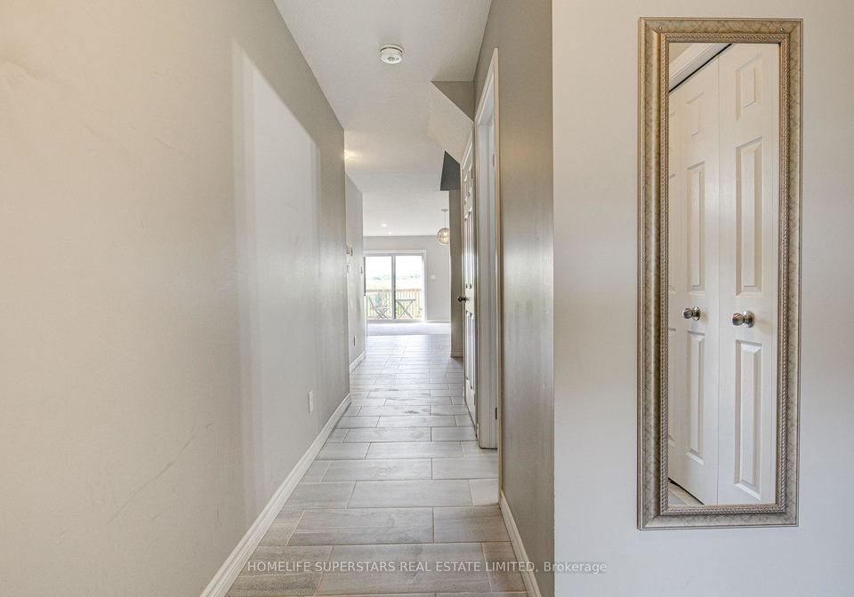 33-woodedge-circle-kitchener-ontario-x12364572
