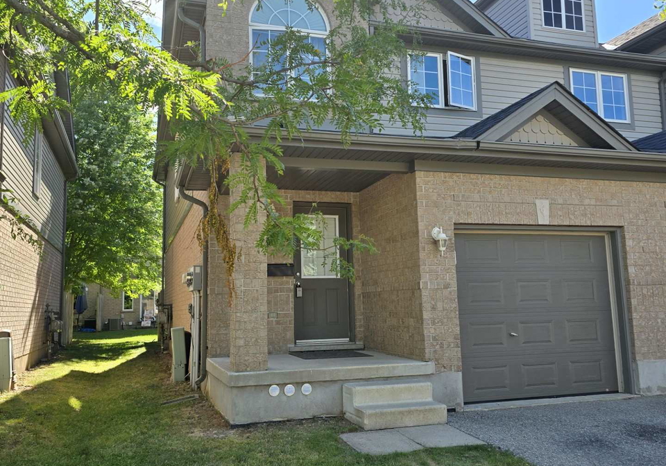 30-vaughan-street-w-guelph-ontario-x12364610