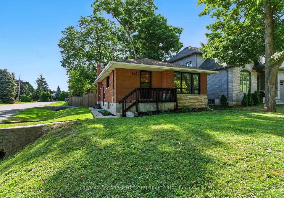 30-kerman-avenue-grimsby-ontario-x12364645
