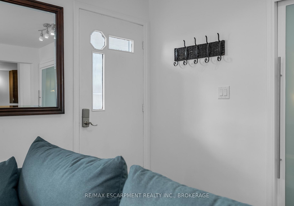 12-parkview-crescent-welland-ontario-x12365161