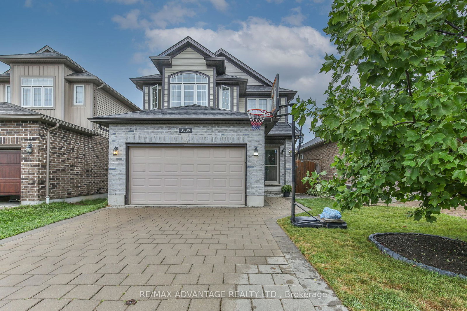 3389-emilycarr-lane-london-south-ontario-x12365204