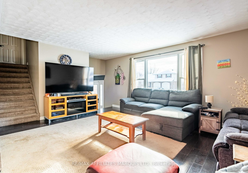 584-kirkwood-street-cornwall-ontario-x12365500