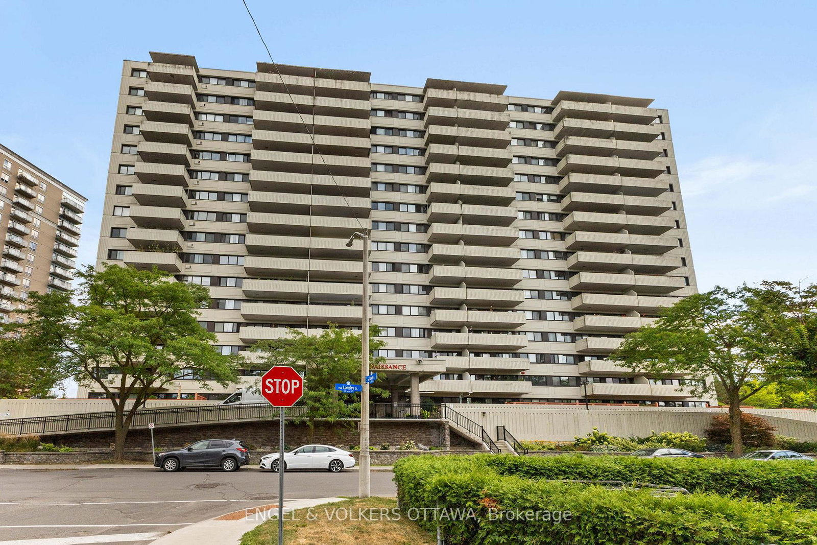 40-landry-street-ottawa-ontario-x12365636