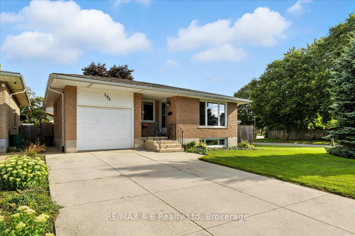 206-maple-avenue-stratford-ontario-x12365911