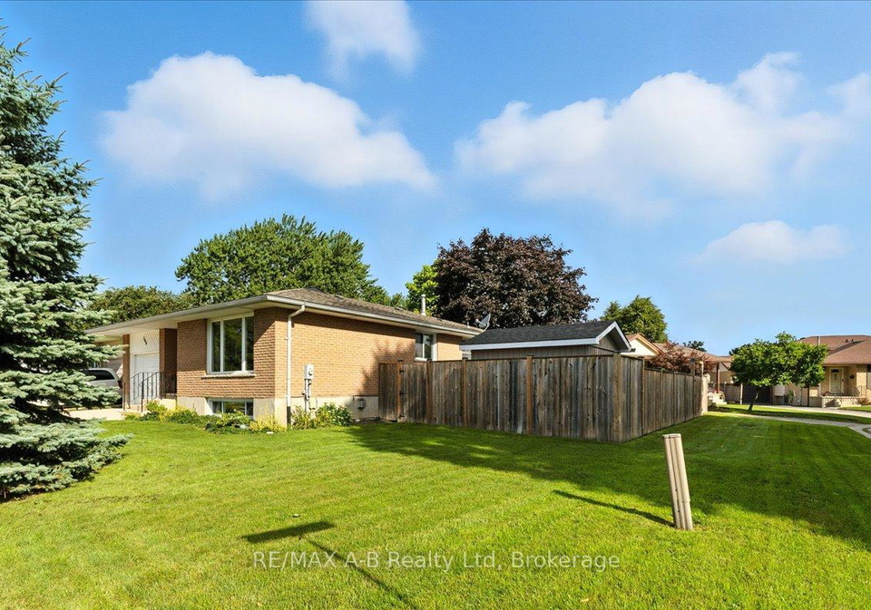 206-maple-avenue-stratford-ontario-x12365911