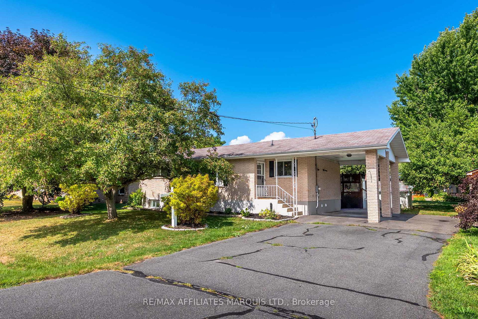 18223-oak-drive-south-glengarry-ontario-x12365941